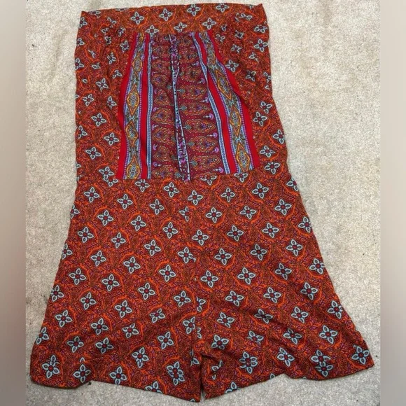 Red patterned romper - Picture 2 of 2